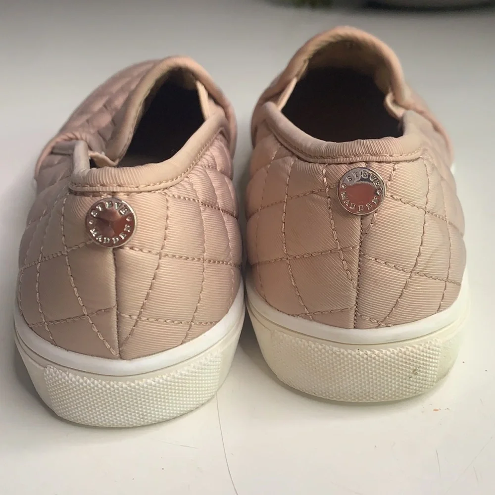 Steve Madden Quilted Slip On Sneaker Casual Rose Blush neutral 6